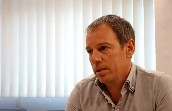 Aleš Markočič, mestni svetnik skupine Povezani: “Strokovnost za 
kadrovsko komisijo ni  nikakršno merilo, pa čeprav se nanjo kar 
naprej sklicuje.”