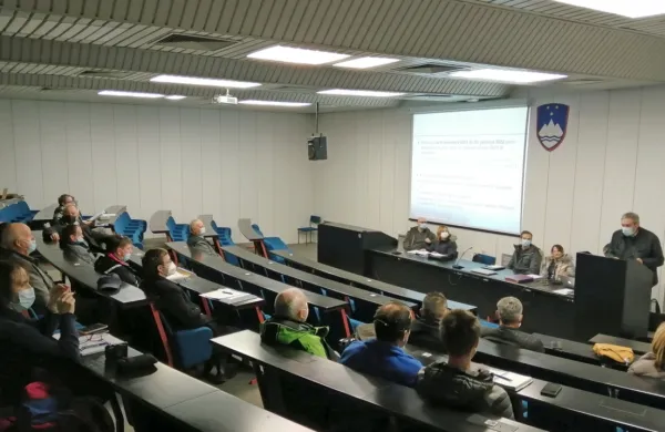 Zanimanje za predstavitev predloga državnega prostorskega 
načrta za polje vetrnih elektrarn Griže - Veliko Polje je bilo tudi v 
Sežani veliko. 