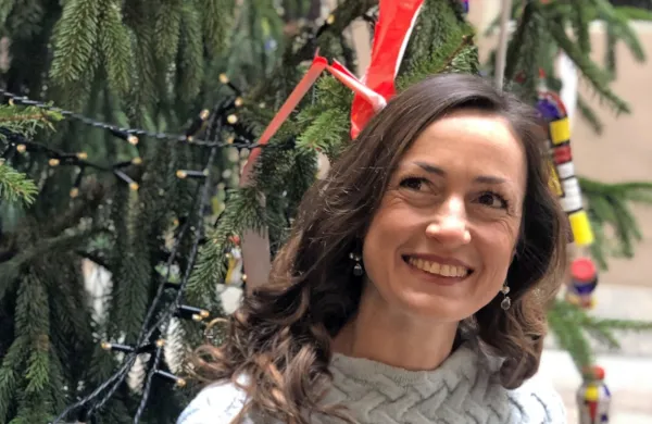 Dr. Andreja Poljanec je psihologinja ter specialistka zakonske in 
družinske terapije. Na ljubljanski podružnici Univerze Sigmunda 
Freuda Dunaj vodi študij psihologije.

