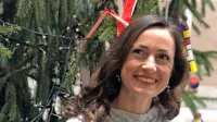 Dr. Andreja Poljanec je psihologinja ter specialistka zakonske in 
družinske terapije. Na ljubljanski podružnici Univerze Sigmunda 
Freuda Dunaj vodi študij psihologije.

