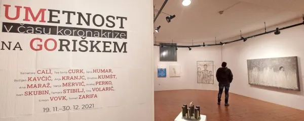 Rolica WC papirja, narava in ogromno časa za pogled vase