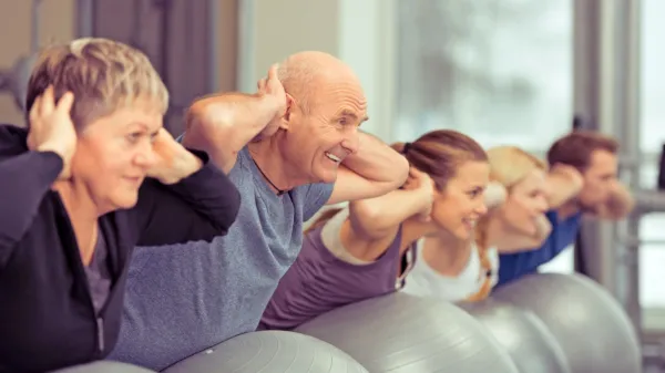 Dobra telesna kondicija pred operacijo prispeva k manjšemu 
neizogibnemu  upadu telesne mase.