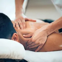 Strokovno delo pripomore k hitrejšemu in bolj kakovostnemu 
okrevanju.