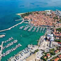 Izolski volilci so se izrekali o usodi  krovnega občinskega prostorskega akta, ki ga je občinski svet sprejel 8. julija lani.

  