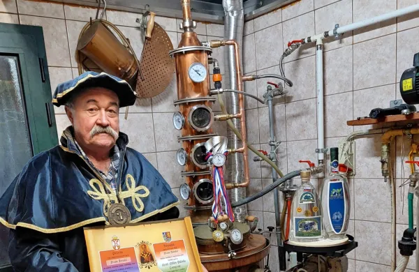 Franc Jelušič je počaščen, da mu je uspelo pridobiti naziv Vitez 
rakije.