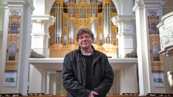 “Povezati duhovnost z glasbo in naklonjenostjo do sočloveka je 
poslanstvo teh orgel,” pravi koprski stolni župnik Primož Krečič. 