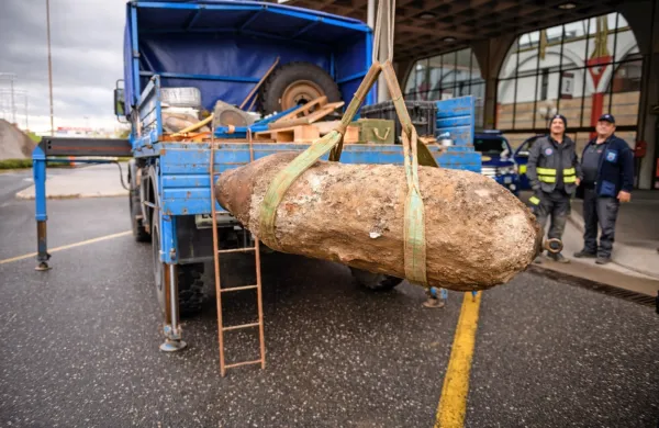 To bombo so pred dvema letoma odstranili iz nasipa ob železniški 
progi v Mariboru, enako bodo “reševali” pojutrišnjem. 