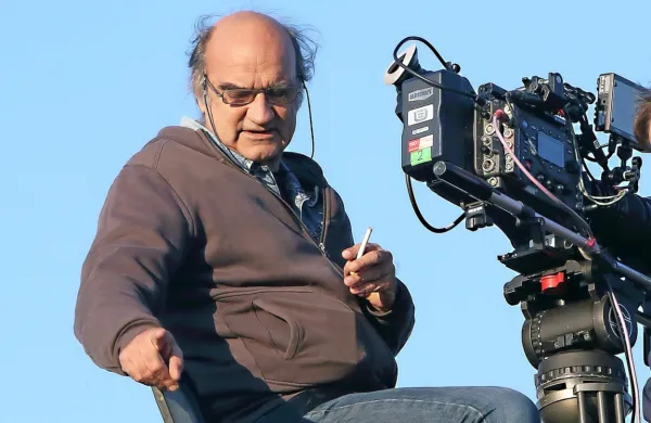 Med dobitniki srebrne plakete je tudi mojster fotografije  Radovan 
Čok; tako smo ga avgusta leta 2015 ujeli med snemanjem Sosičevega 
celovečernega filma Komedija solz.  