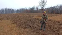 Obupani kmetje od države terjajo povrnitev stroškov za sanacijo  in 
denar za nakup krme, ki je letos ne bo.   