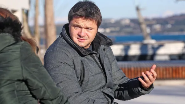  Ob delu, ki ga terja položaj odgovornega urednika, se Aljoša Rehar izdatno posveča tudi tehnološkemu napredku Slovenske tiskovne agencije.