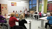 Zanimanje za izobraževanje na ljudskih univerzah  v času novega 
koronavirusa   ni upadlo. 