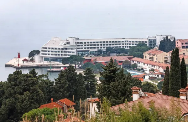 Dolgo je veljalo, da bo Bernardin del nastajajočega državnega 
turističnega holdinga. A zgodil se je preobrat. 