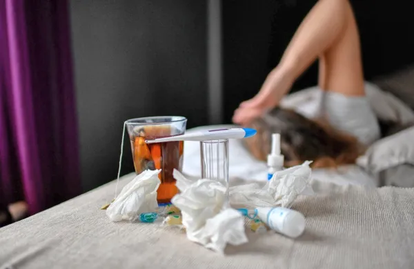 Samostojni podjetnik efektivno ne more na bolniško, krajšo od 30 
delovnih dni.