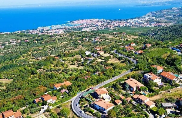 Razgibana istrska pokrajina bo dobila tudi uradno poimenovanje 
Slovenska Istra.