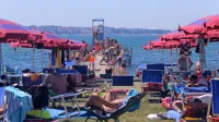 Pred epidemijo korone je Piran in Portorož obiskalo 75 odstotkov 
tujih gostov, zadnji dve leti pa jih je bilo samo 25 odstotkov. 
Promotorji turizma si prizadevajo, da bi jih letos v destinacijo 
znova pritegnili. 
