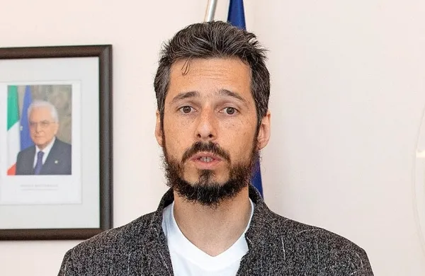 Luka Juri konkretnih razlogov za svoj odstop ni navedel.