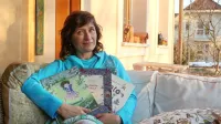 Anja Štefan s svojimi zadnjimi tremi deli, za katera bo prejela 
nagrado Prešernovega sklada