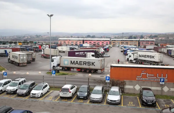 Konec prihodnjega leta na tem območju ne bo več tovornjakov, saj 
se izteče pogodba med Luko Koper in občino.