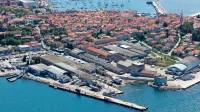 Dutb   išče kupce za zemljišče na območju izolske ladjedelnice, zanj 
pričakuje   devet milijonov evrov. 