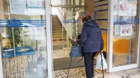 Direktorica novogoriškega ZD Petra Kokoravec prosi občane,  naj po nepotrebnem ne obremenjujejo telefonskih linij.