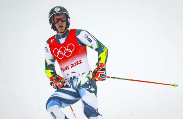 Žan Kranjec je včeraj žal povozil količek. V soboto se bo boril na 
ekipni tekmi.