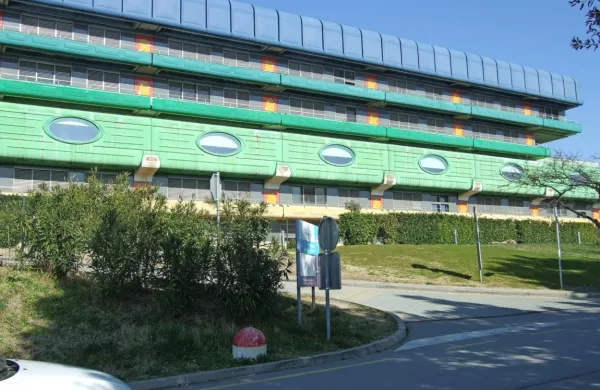 Izolska bolnišnica bo, kot kaže, lansko leto sklenila s pozitivno 
ničlo, morda celo z nekaj dobička.    