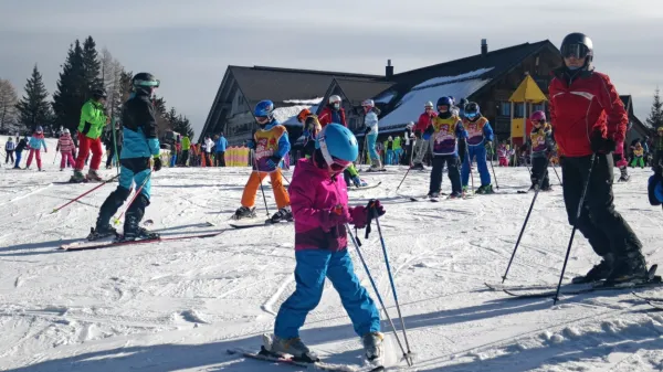 Na SC Cerkno za počitniška tedna obetajo ugodno smuko na okrog 
70 centimetrih tehničnega snega.