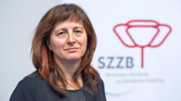  Barbara Kosmina Štefančič