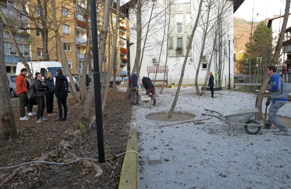 Lani v družabni prostor preurejeno nekdanje balinišče je eden od štirih prostorov, ki jih  bodo skušali v občini 
oživiti s pomočjo idej občanov, v prvi vrsti mladih.