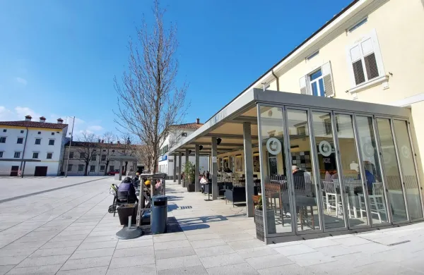 Do poletja dogovor o javnih straniščih