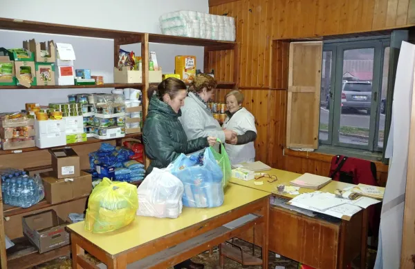 Sežanska Karitas zbira materialno pomoč za ukrajinske begunce 
(fotografija je iz arhiva).