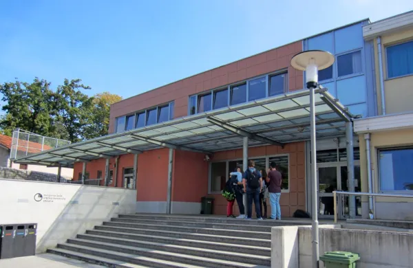 Do konca aprila bo znano, ali bo sežansko osnovno šolo končno 
vodil ravnatelj s polnimi pooblastili.