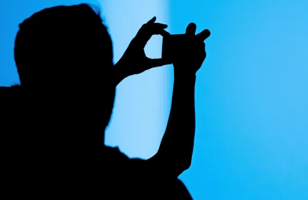 Objava fotografije kateregakoli človeka predstavlja poseg v njegovo zasebnost.
