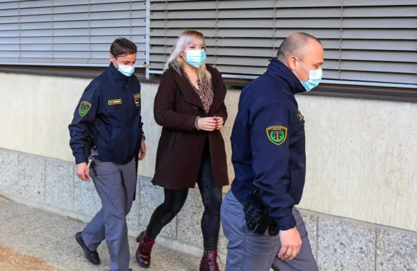 Maja  Tripar  je  od  lanskega  aprila  v priporu, ki ga  prestaja  v  
mariborski  enoti forenzične   psihiatrije.  