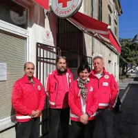 Z leve: predsednik Lucio Gobbo, prostovoljec Budimir Milašinović-Buco, Branka Požar, ki  skrbi  za  humanitarno dejavnost, in 
sekretar Bojan Lisjak