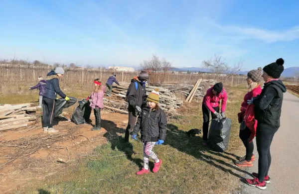 Od obrabljenih mask do odvrženih vzmetnic