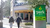 Zaposleni v Hitu niso zadovoljni s predlagano novelo zakona o 
igrah na srečo, ki drastično liberalizira slovenski igralniški trg in ga 
odpira tujcem. 