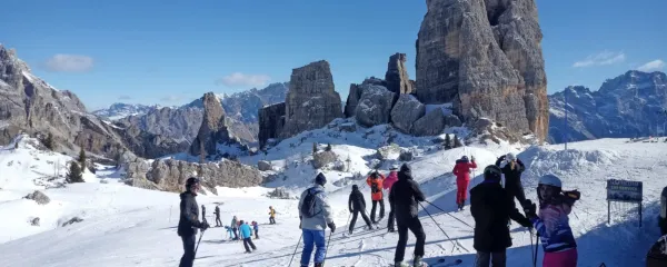 Cinque Torri (pet stolpov) so še vedno ena največjih znamenitosti 
Cortine.