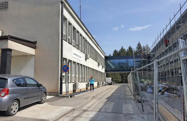 V bistriškem zdravstvenem domu želijo pogoje za imenovanje 
direktorja spremeniti tako, da bi bili poslovodna in funkcija 
strokovnega vodenja zavoda ponovno ločeni.