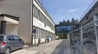 V bistriškem zdravstvenem domu želijo pogoje za imenovanje 
direktorja spremeniti tako, da bi bili poslovodna in funkcija 
strokovnega vodenja zavoda ponovno ločeni.