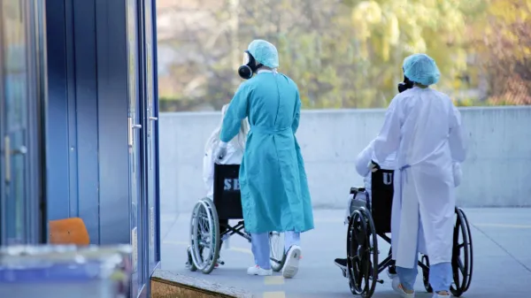 Med vladne “razvojne” projekte v občinah so umeščeni celo 
nakupi zaščitne covid opreme za zaposlene v zdravstvu. 