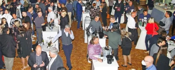 Sezono vinskih dogodkov je otvoril Park Wine Stars v novogoriškem hotelu Park.