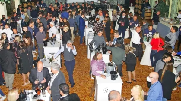 Sezono vinskih dogodkov je otvoril Park Wine Stars v novogoriškem hotelu Park.