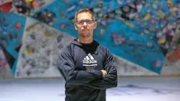 Luka Fonda v koprskem plezalnem centru, ki bo kmalu postal 
nacionalni center.