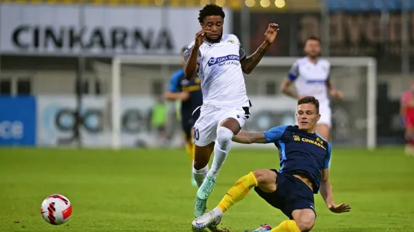 Jamajčan Kaheem Parris je po sijajni akciji v nedeljo zvečer zadel 
za vodstvo Kopra z 2:1.