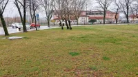 Primorska hranilnica z Občino Vipava ni podpisala pogodbe za 
nakup zemljišča ob Goriški cesti in tam ne bo gradila poslovno 
stanovanjskega  objekta. 
