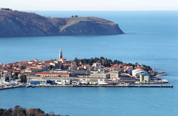 Ali se bodo Izolani znebili spakedranke Izoljani?