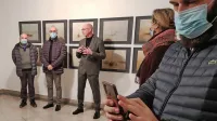 Ustvarjalnost (z leve) Aleksandra Žerjala in Janka Kastelica je v Insuli na otvoritvi prejšnji mesec predstavil 
gostitelj, umetnostni zgodovinar in likovni kritik  Dejan Mehmedovič. 