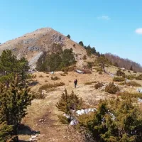 Kucelj je kot mogočni prst Vipavske doline, ki kaže k lepemu in 
dobremu.