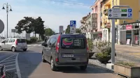 Z informacijskimi tablami, na katerih je tudi število prostih parkirnih 
mest, naj bi    zmanjšali  nezadovoljstvo zaradi parkirnih zagat.